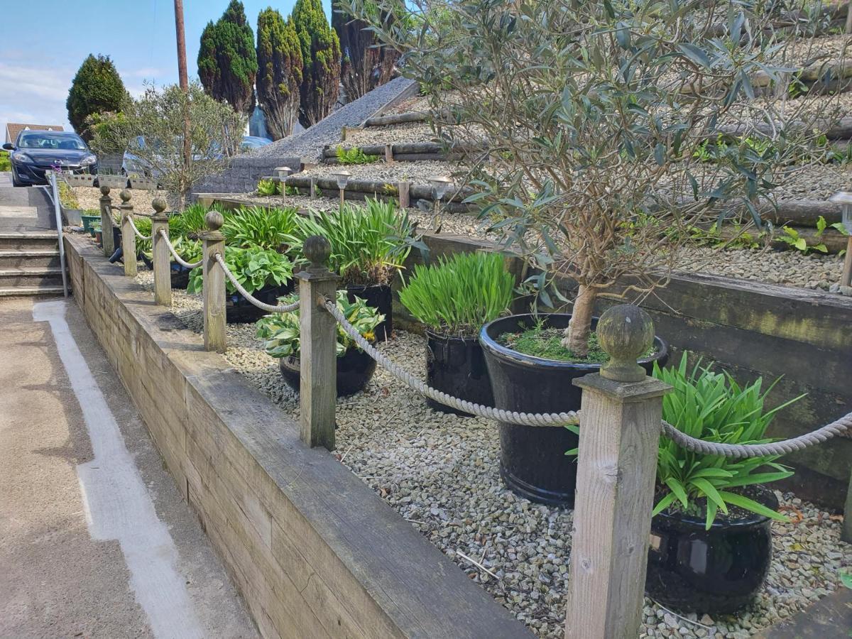 The Mumbles - Bungalow - 2 Bedrooms - Pet Friendly Swansea Kültér fotó
