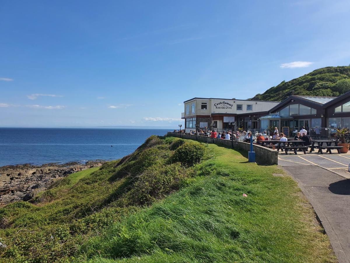 The Mumbles - Bungalow - 2 Bedrooms - Pet Friendly Swansea Kültér fotó